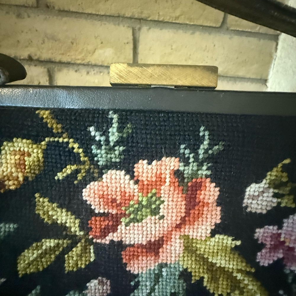 LARGE Walborg Vintage Black Floral Petite Needlepoint Handbag - Picture 2 of 7